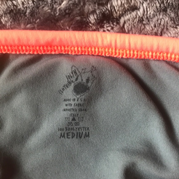 Jolyn Europe Bottoms in Papaya - size medium - Picture 3 of 8